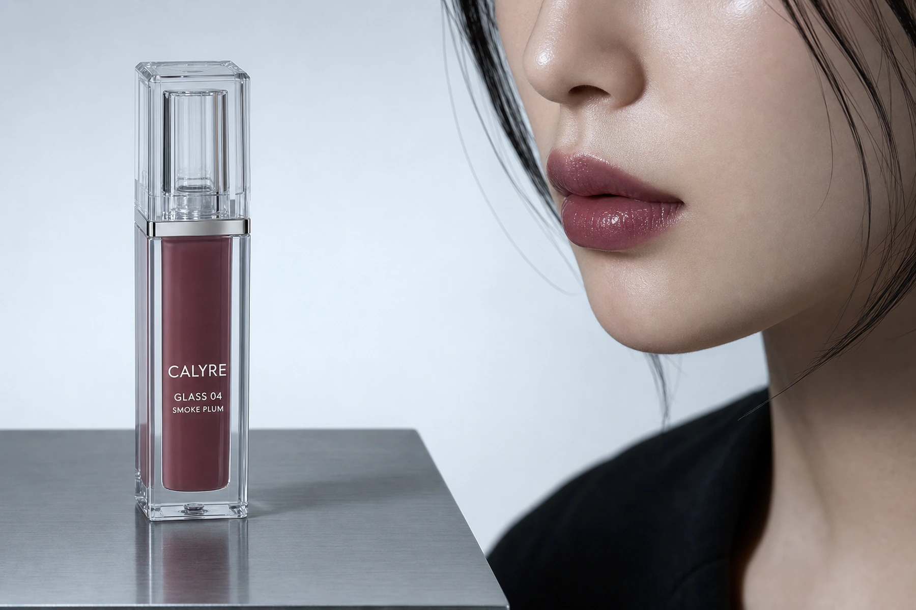 스모크 플럼 광택의 입술과 CALYRE GLASS 04
