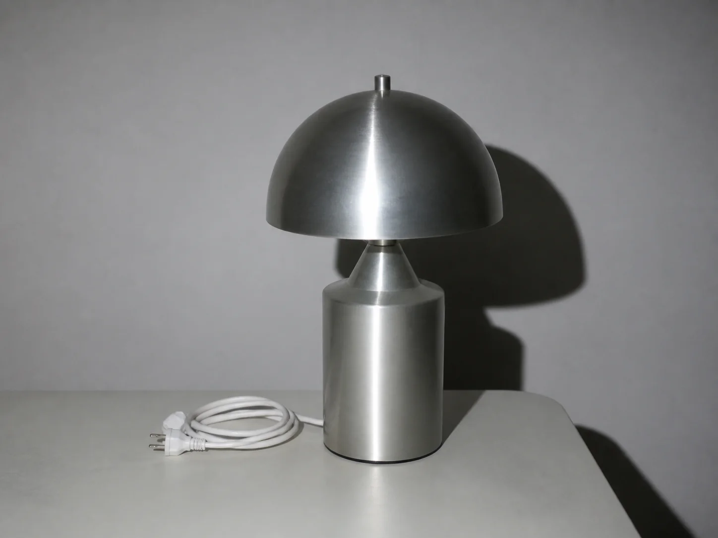 STILL SIGNAL — OBJECT photograph