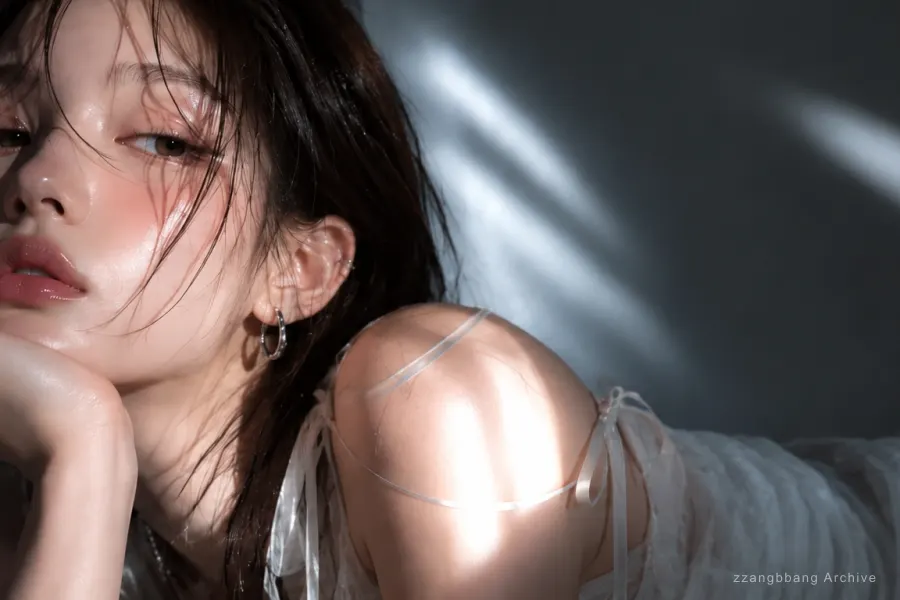 AURÉE preview thumbnail