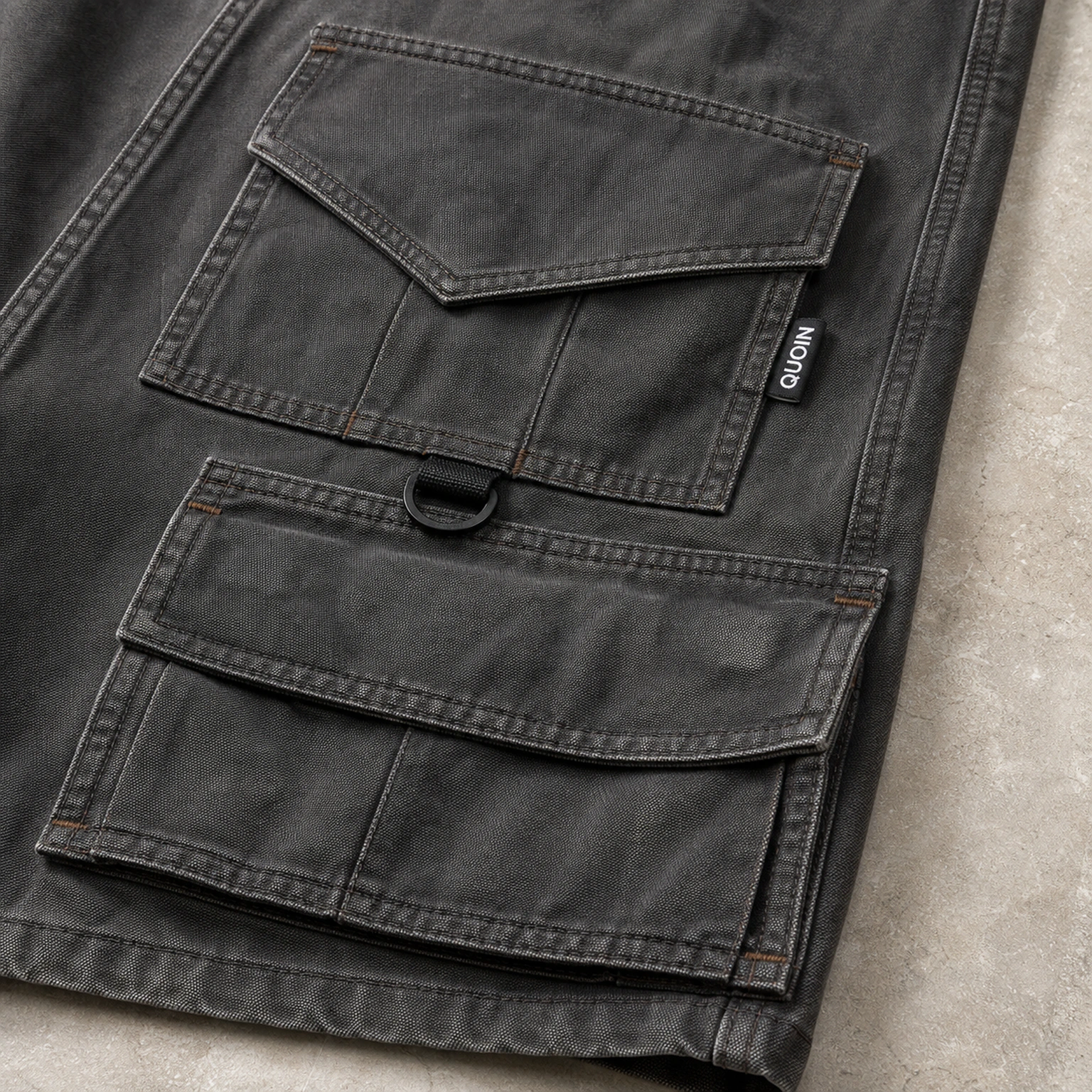 QUOIN Quarry Jacket 포켓과 D링 구조 접사
